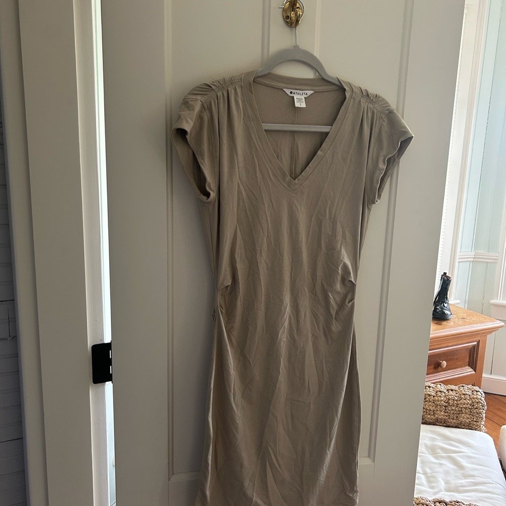 Athleta Tan V-Neck Short Sleeve Dress